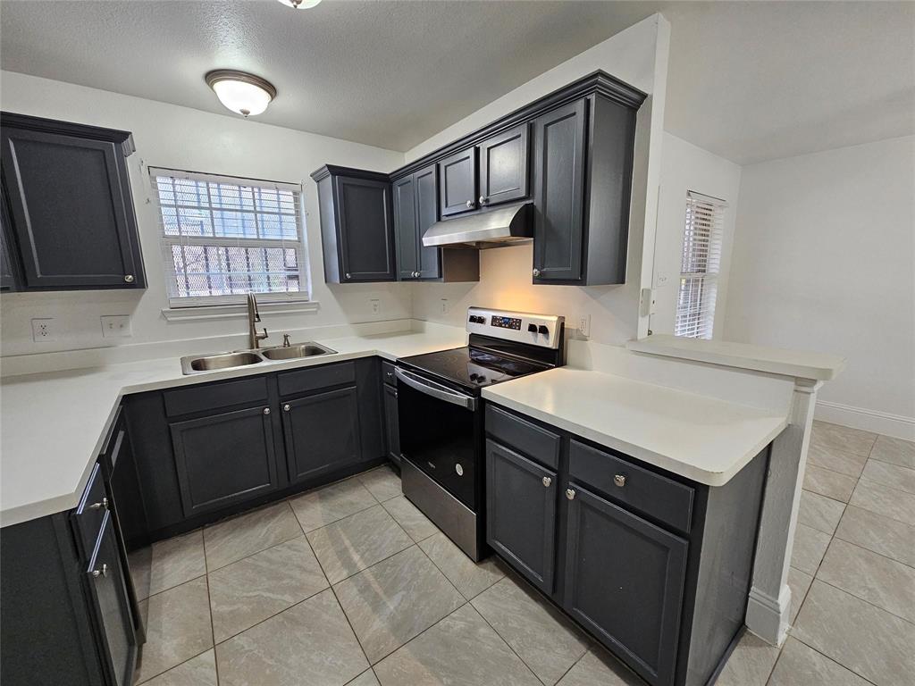1615 Herald Street 1613 Property Photo 11