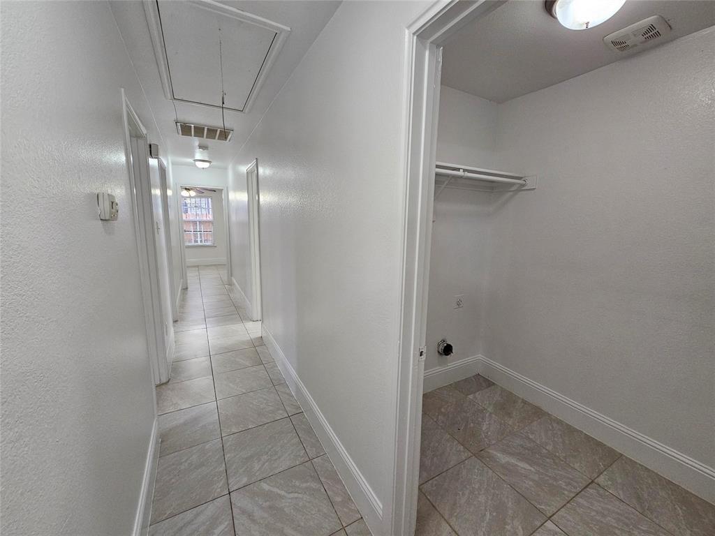 1615 Herald Street 1613 Property Photo 15