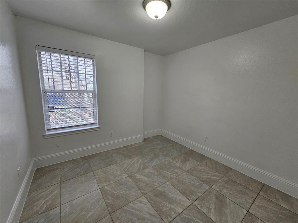 1615 Herald Street 1613 Property Photo 21