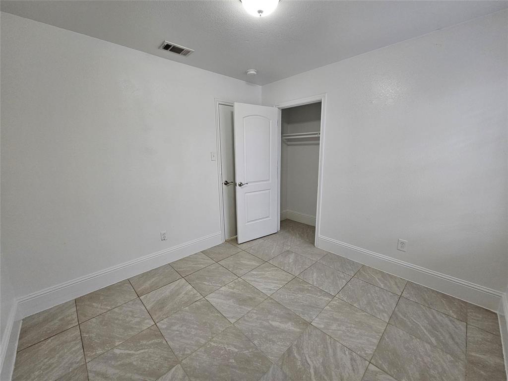 1615 Herald Street 1613 Property Photo 22