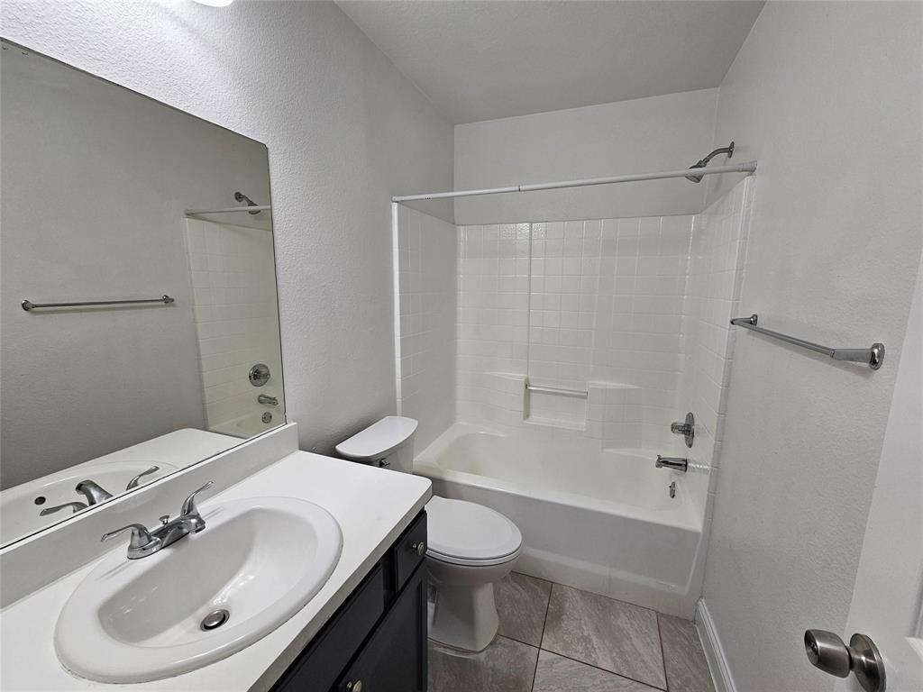 1615 Herald Street 1613 Property Photo 26