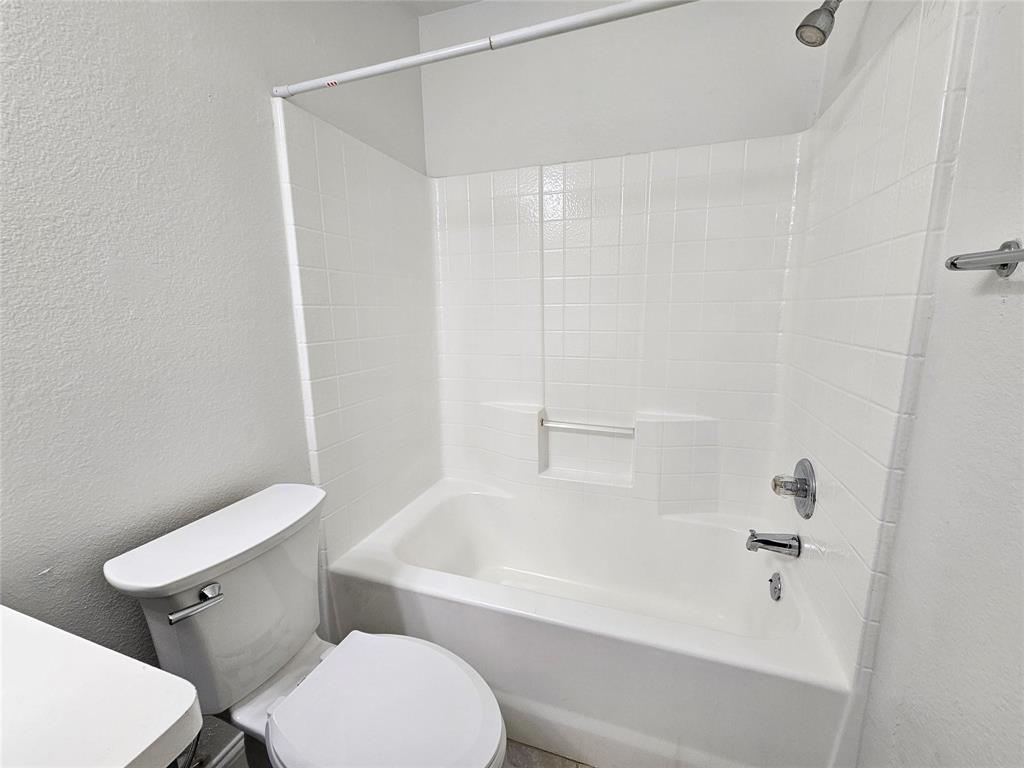 1615 Herald Street 1613 Property Photo 27