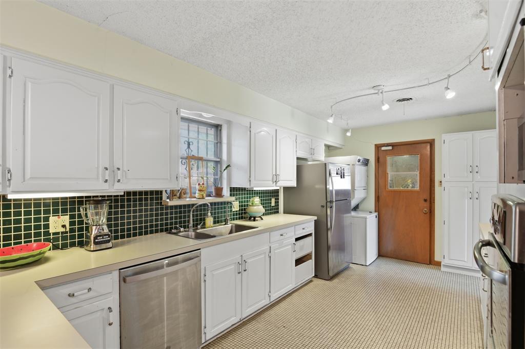 1545 W Pentagon Parkway Property Photo 15
