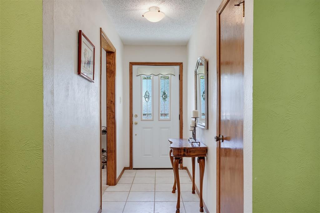 3824 Fox Hollow Drive Property Photo 7