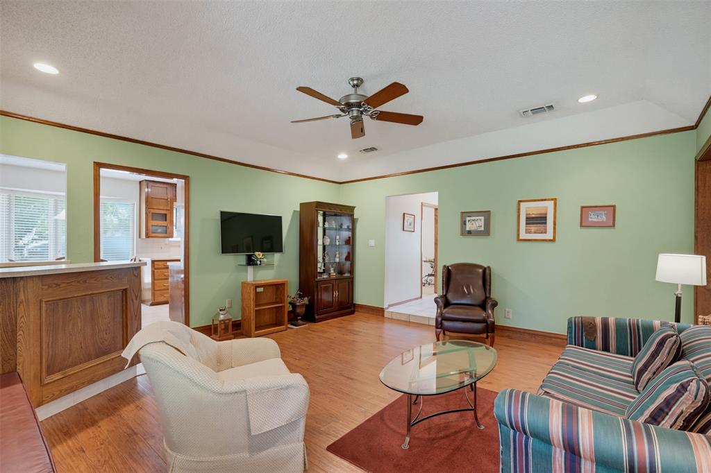 3824 Fox Hollow Drive Property Photo 10