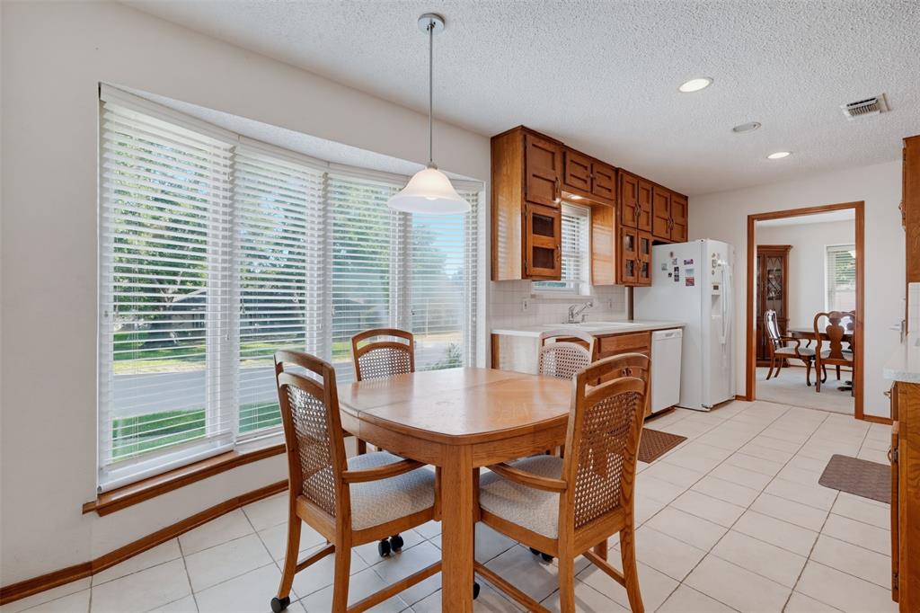3824 Fox Hollow Drive Property Photo 13