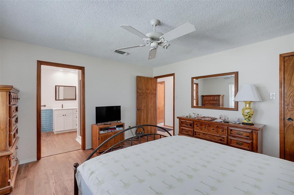 3824 Fox Hollow Drive Property Photo 21
