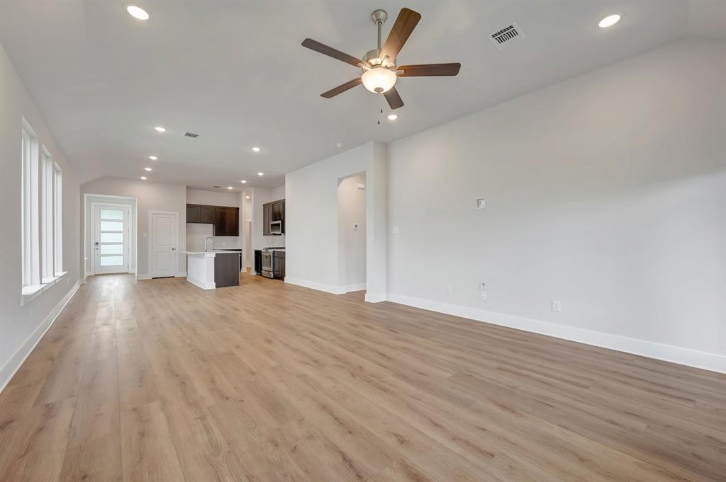 7324 Summer Sunset Drive Property Photo 12