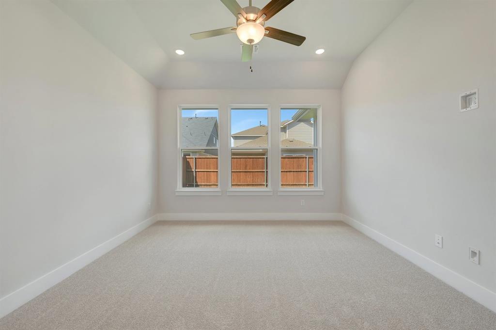 7324 Summer Sunset Drive Property Photo 19