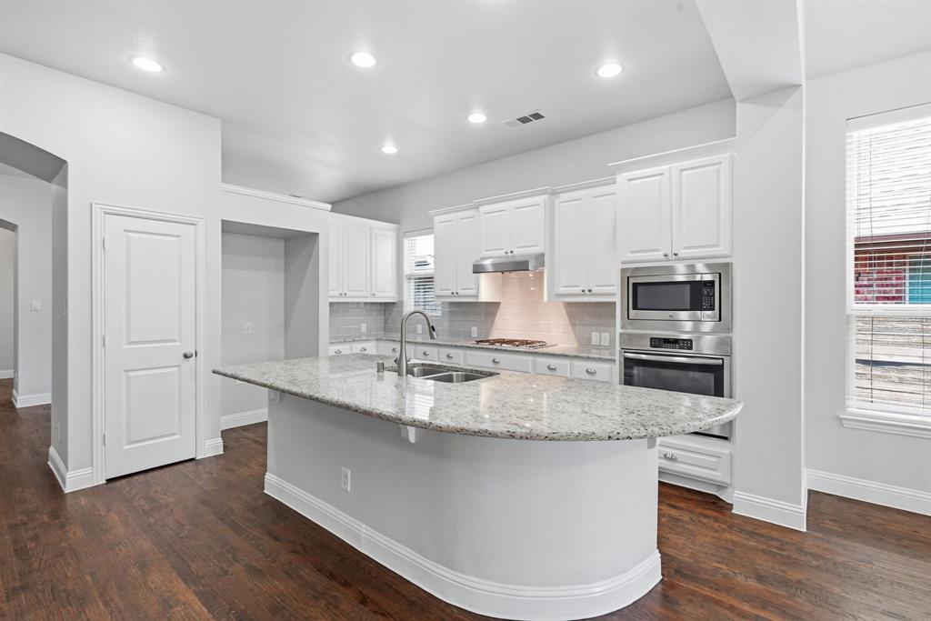 1529 8th Street Property Photo 9