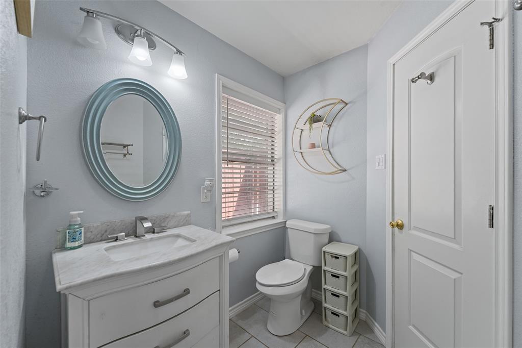 300 E Pecan Street Property Photo 17