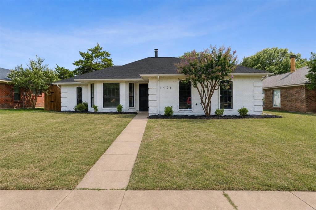1406 Petunia Drive Property Photo 1