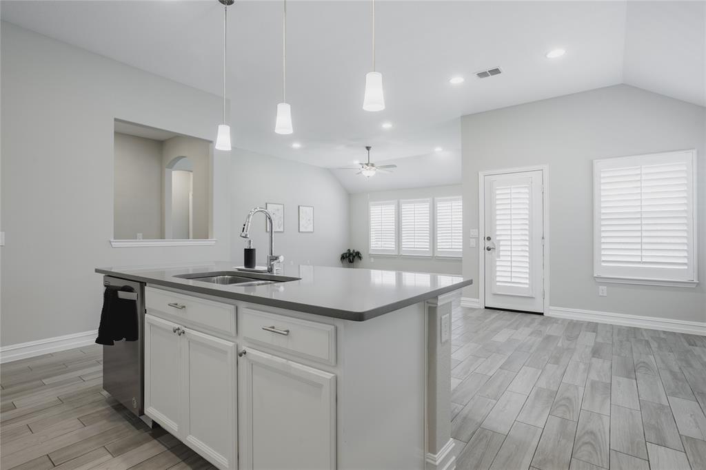 1710 Dreamers Way Property Photo 8