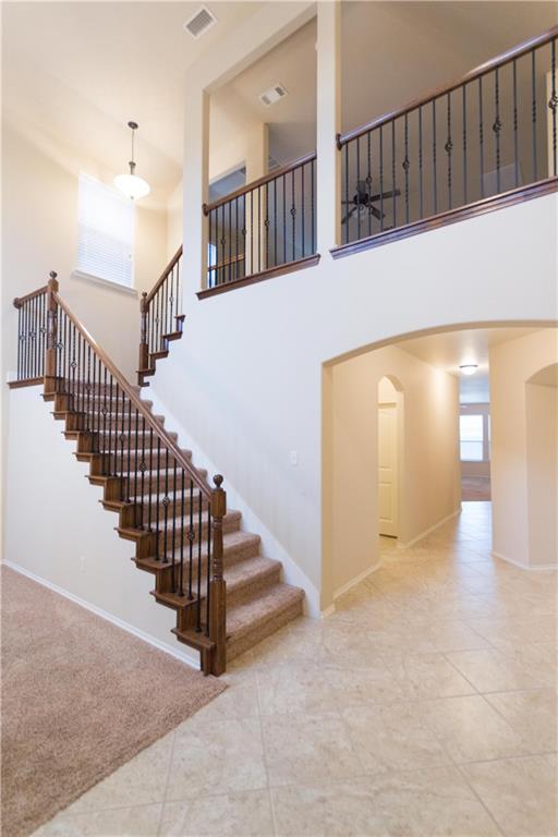 405 Riverstone Way Property Photo 3