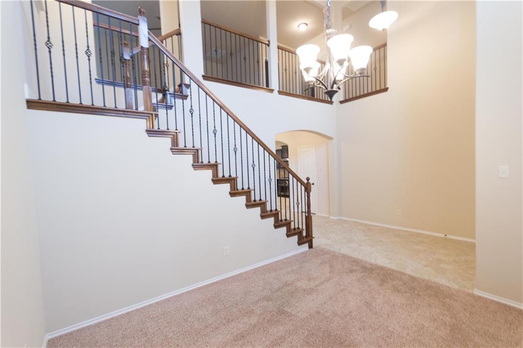 405 Riverstone Way Property Photo 7