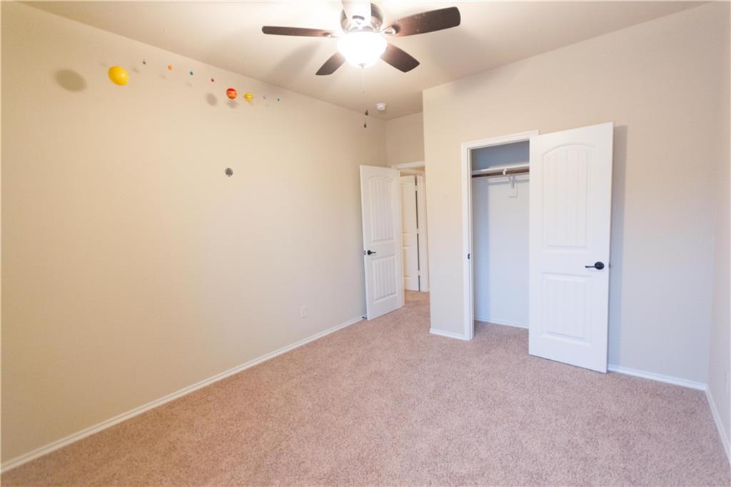 405 Riverstone Way Property Photo 19