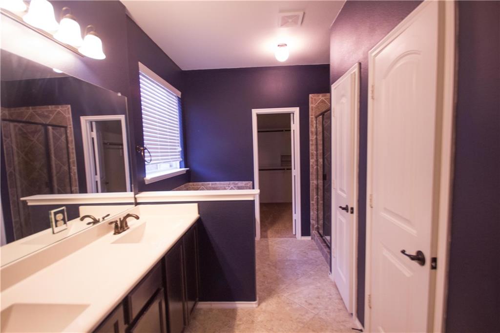405 Riverstone Way Property Photo 28