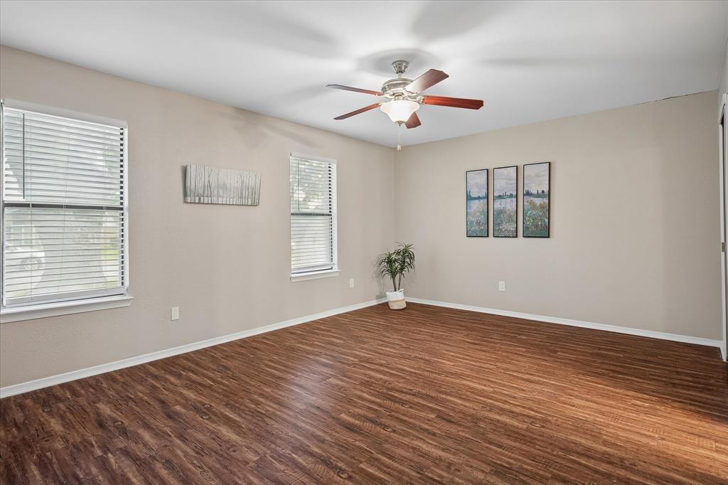 1213 Frio Lane Property Photo 8