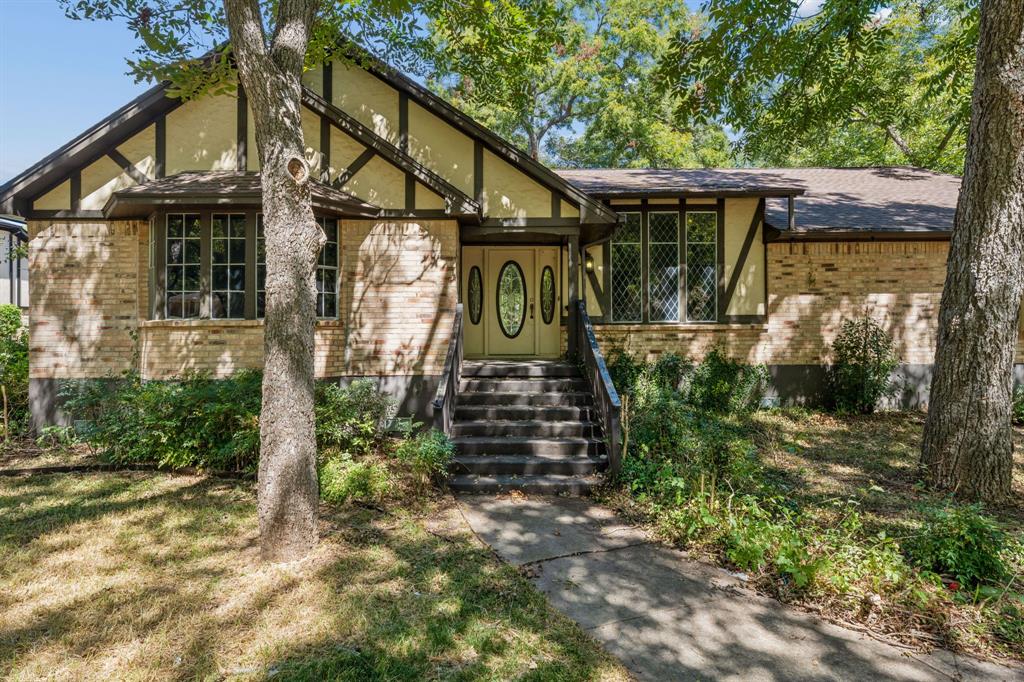 249 Creekwood Drive Property Photo 3