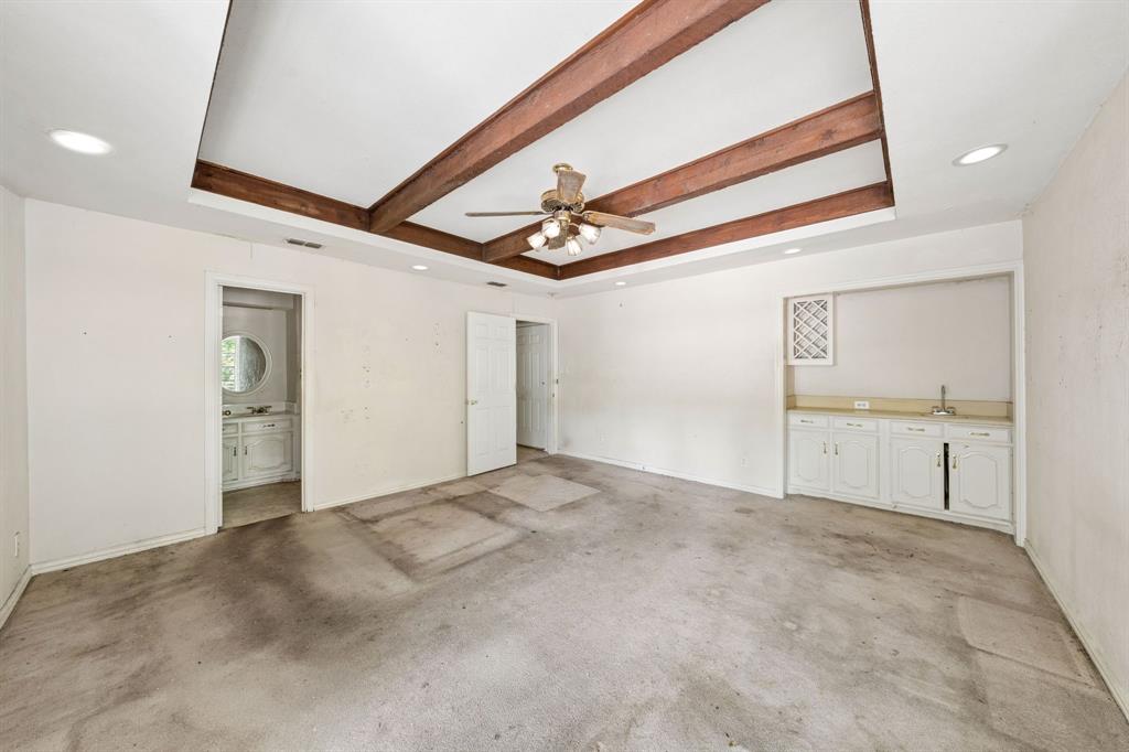 249 Creekwood Drive Property Photo 14
