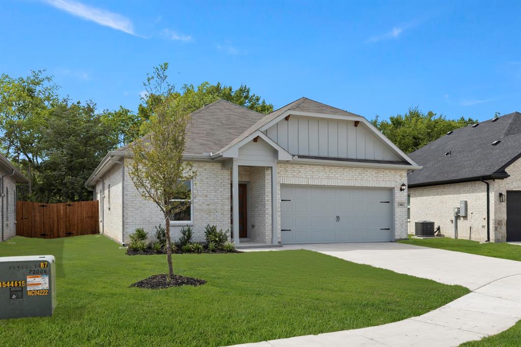 1306 Cole Drive Property Photo 2