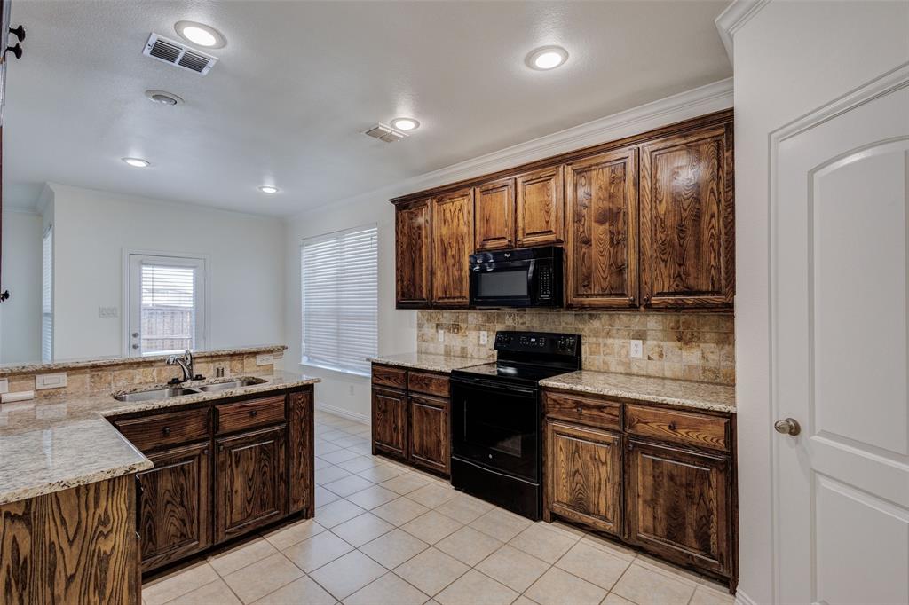 1037 Kyan Lane Property Photo 11