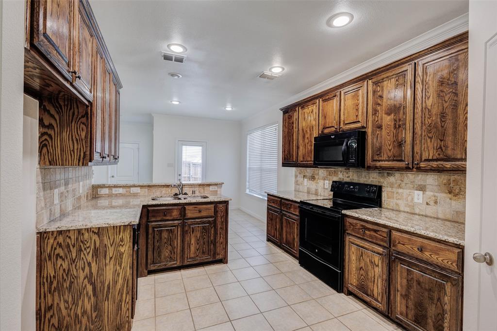 1037 Kyan Lane Property Photo 12