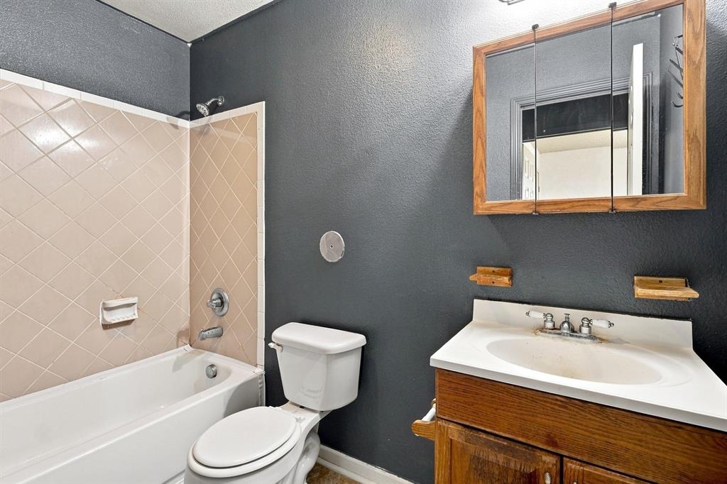 2335 Bethurum Avenue Property Photo 14