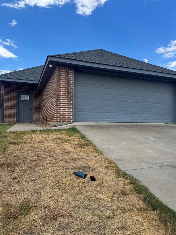 2923 River Ridge Court Property Photo 1