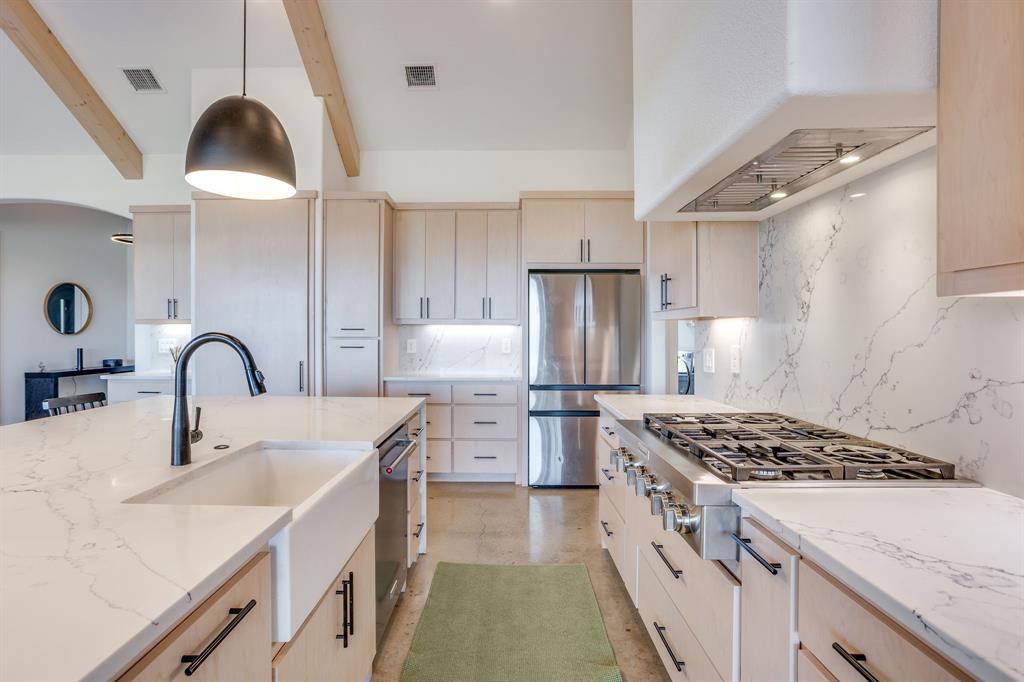 305 Kolb Drive Property Photo 15