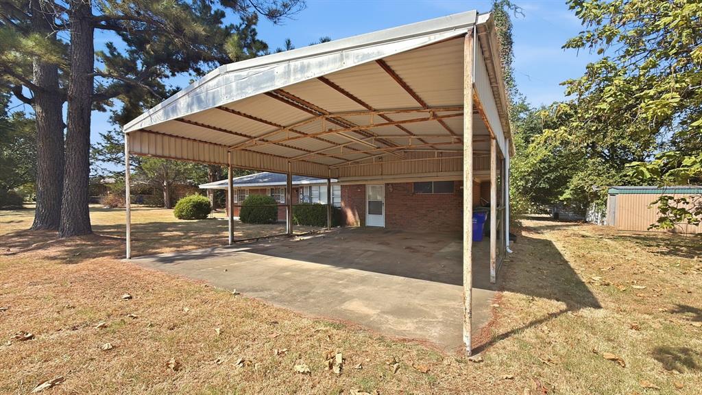 1027 Highway 377 Property Photo 6