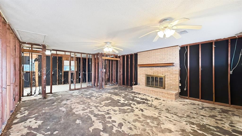 1027 Highway 377 Property Photo 11