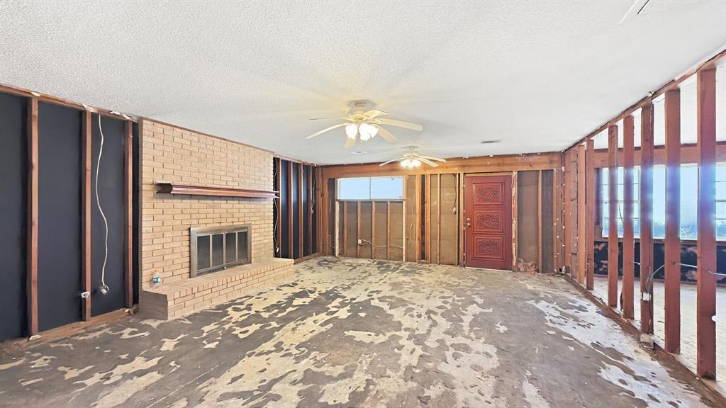 1027 Highway 377 Property Photo 12