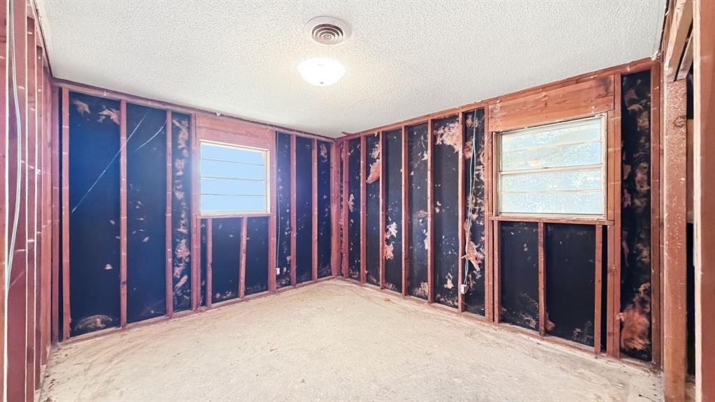 1027 Highway 377 Property Photo 18