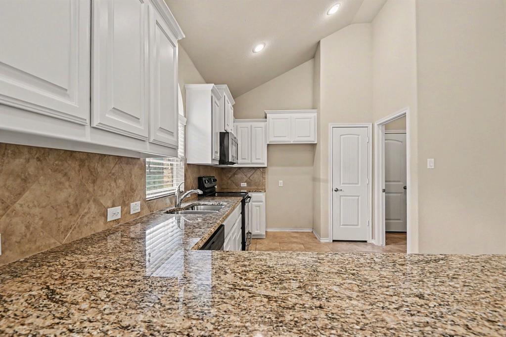 1232 Scott Drive Property Photo 11