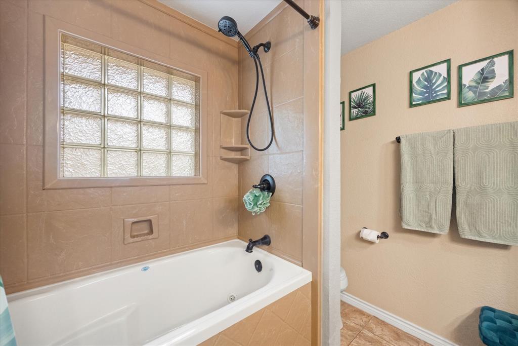2537 Forest Park Drive Property Photo 17