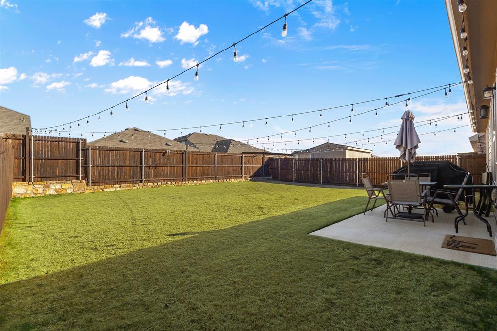 2117 Winding Creek Way Property Photo 27