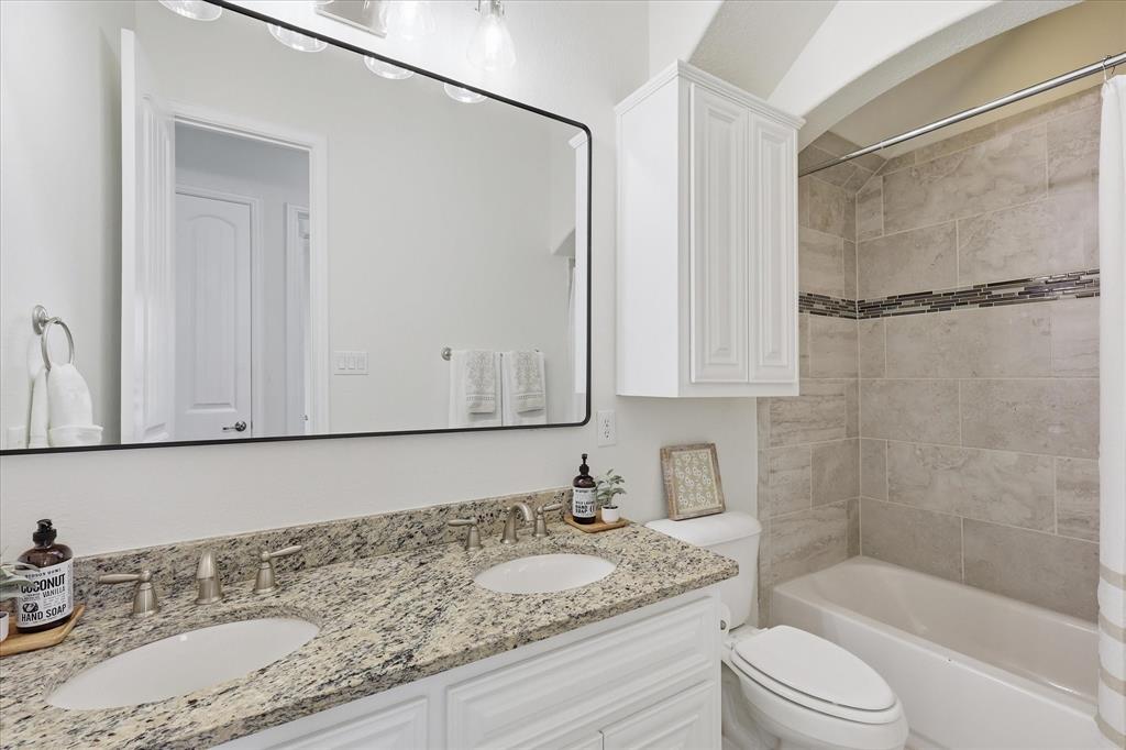 1120 Circle J Trail Property Photo 25