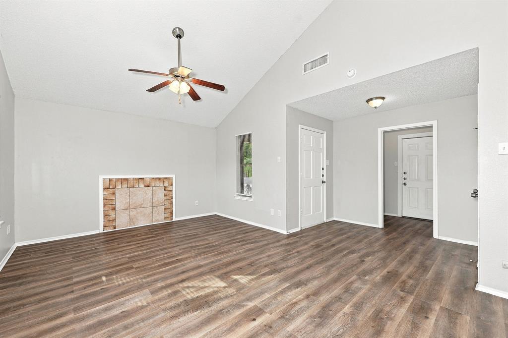 810 Bitter Creek Drive Property Photo 4