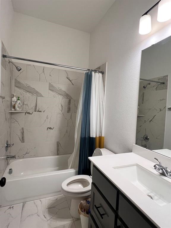 2524 Lafayette Drive Property Photo 6