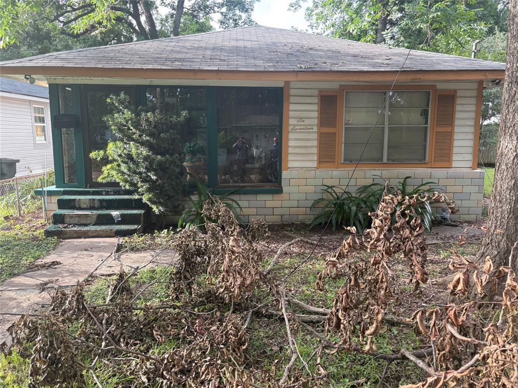 617 Kelly Street Property Photo 1