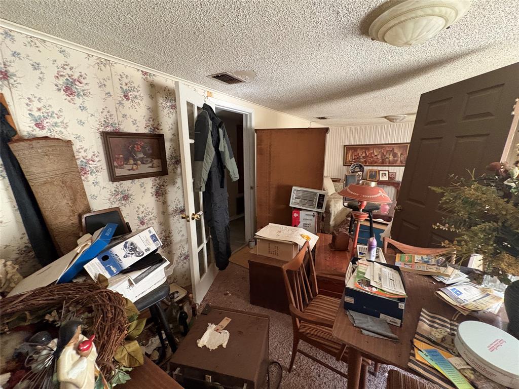 617 Kelly Street Property Photo 4