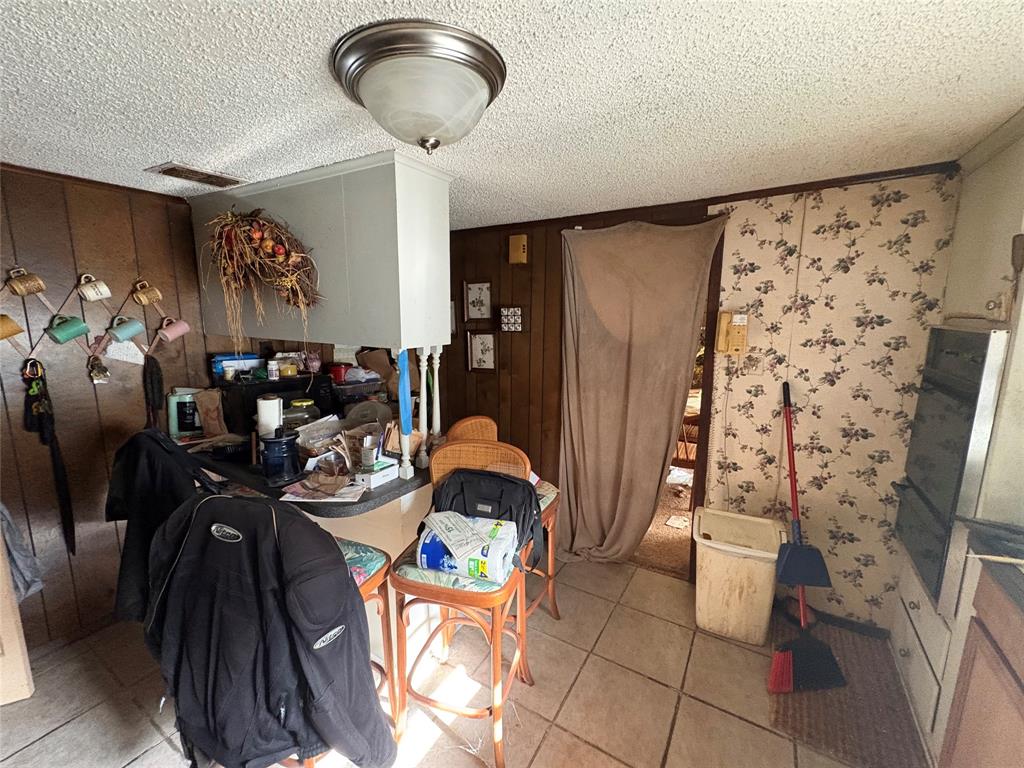 617 Kelly Street Property Photo 6