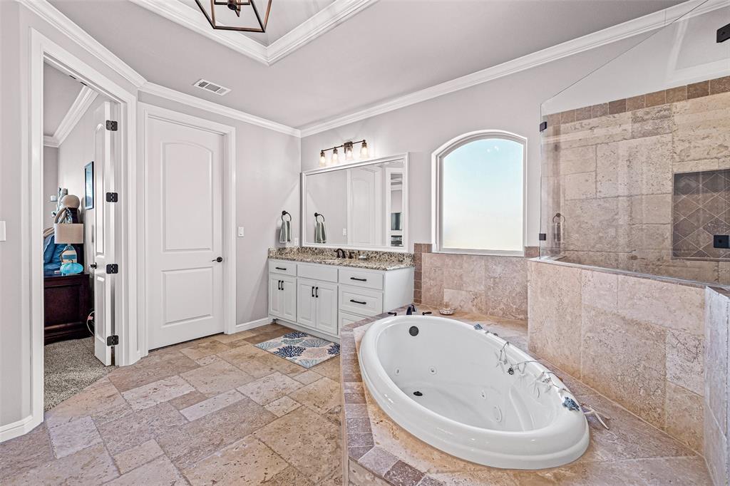 329 Kenyon Court Property Photo 30
