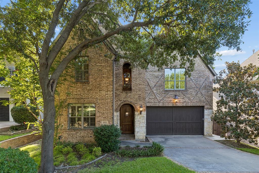 8523 Lakemont Drive Property Photo 1