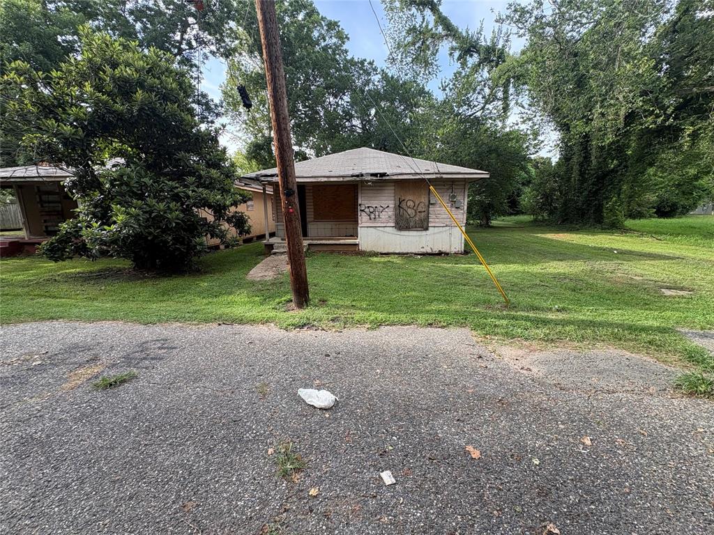 623 Kelly Street Property Photo 3