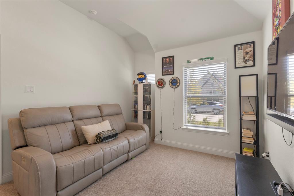 4131 Hudson Street Property Photo 24