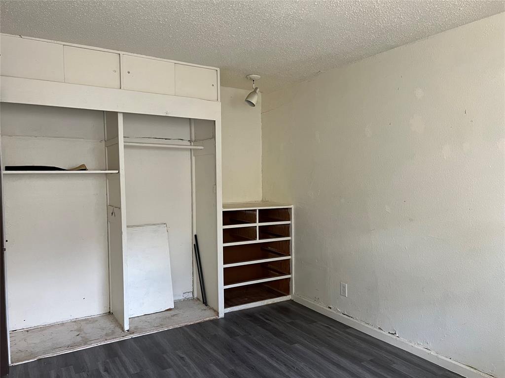 4306 Barnett Drive Property Photo 4