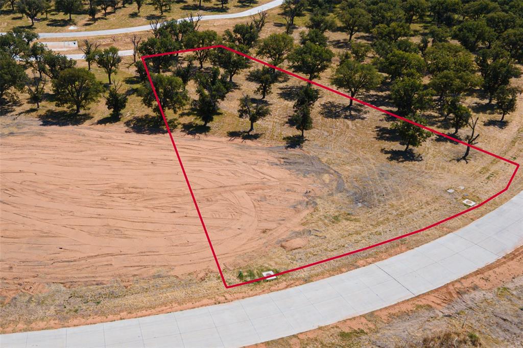 2312 E Landings Property Photo 2