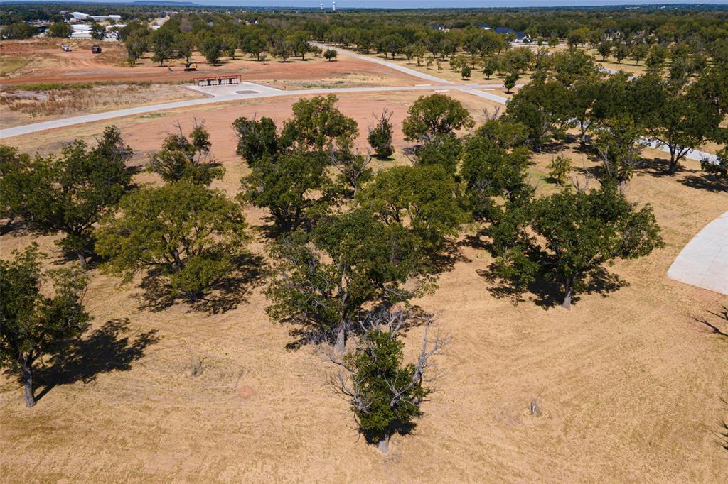 2312 E Landings Property Photo 3